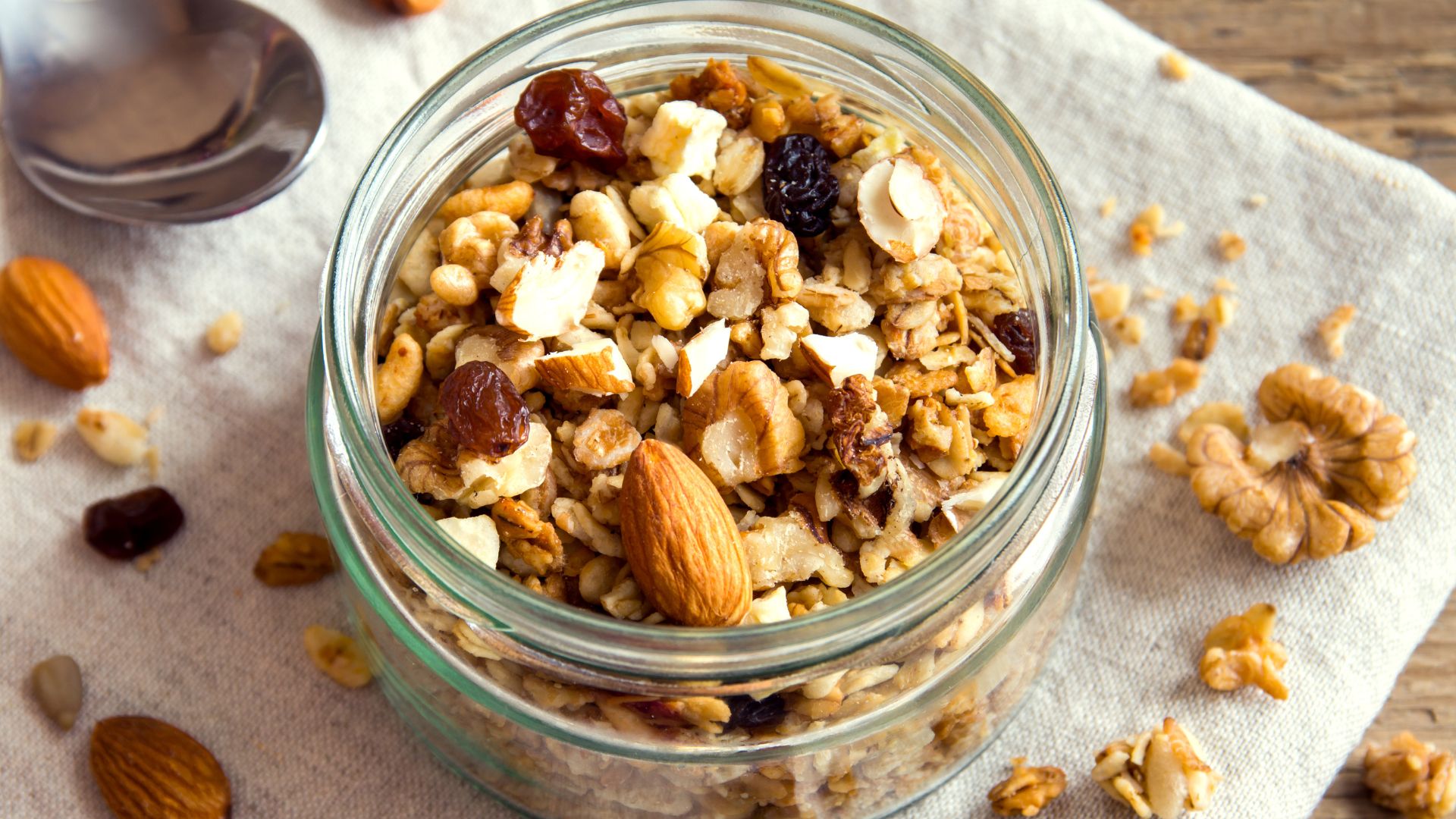 Comparing Popular Muesli Options [+ FREE Guide]